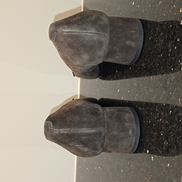 Brown suede low heel size 37 - Picture 2 of 4